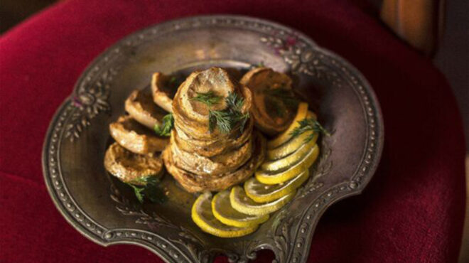 αγκινάρες-βουτύρου-σε-ζωμό-κρέατος-564133699