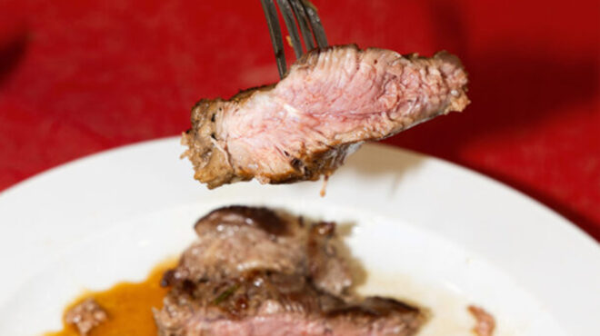 μοσχαρίσια-αράχνη-στο-σχαροτήγανο-με-564115645