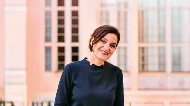 ξένα-λόγια-συναίσθημα-και-αυτοσαρκασ-564114976