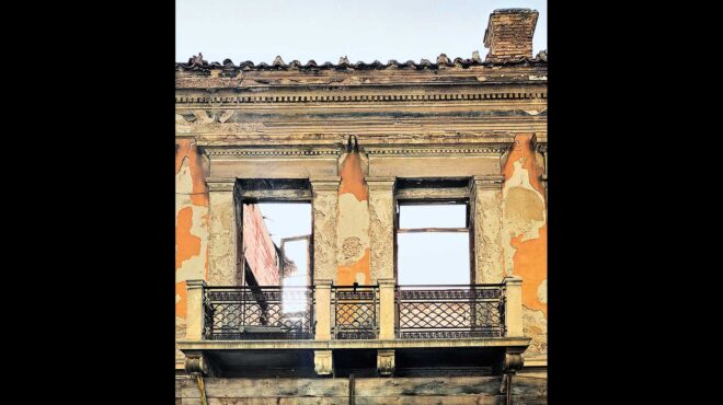 πλατεία-κουμουνδούρου-ενας-σπάνιος-δ-564136249