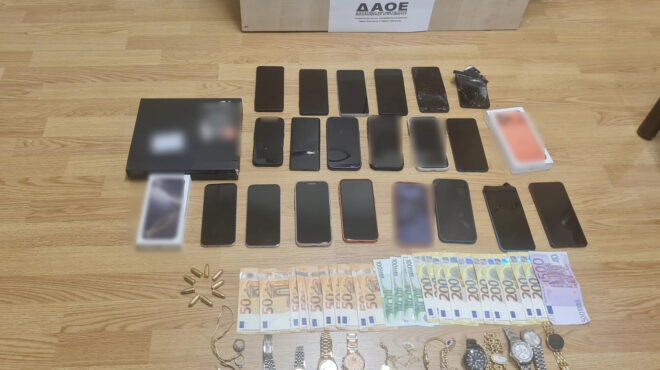 κύκλωμα-απάτης-το-τηλεφωνικό-κέντρο-κ-564111058