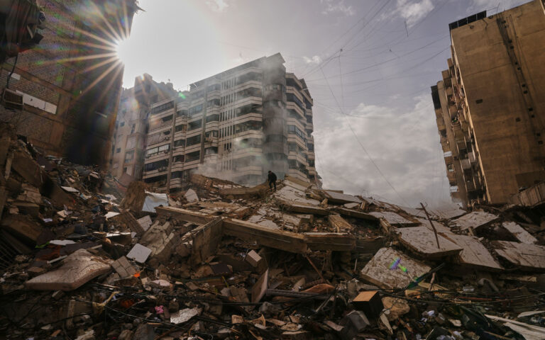 live-ηπα-και-ισραήλ-εναντίον-ιράν-17η-μέρα-σ-564127441