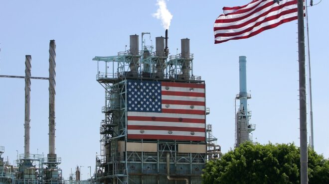 μεγάλα-κέρδη-για-τις-πετρελαϊκές-των-η-564129355