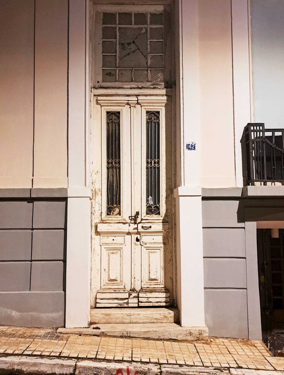 Κολωνάκι: Ο μικρόκοσμος της Τσακάλωφ-1