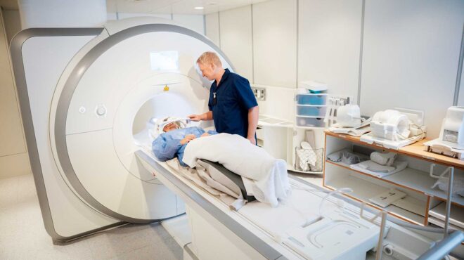 αρθρο-του-λουκά-φρέρη-στην-κ-η-μακρά-564126835