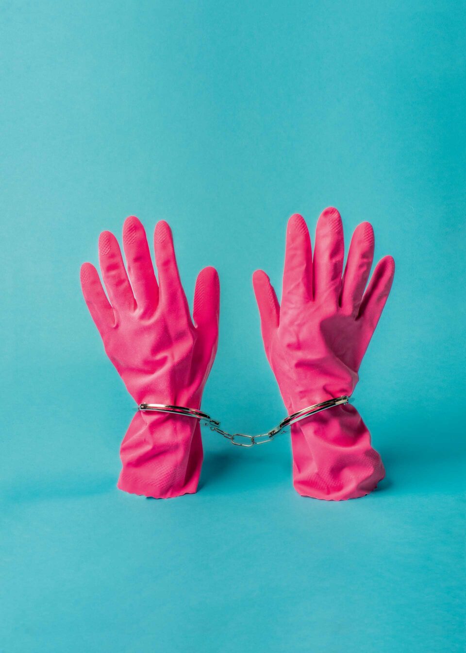 Μπερδεμένες Barbie: Ενα πρότζεκτ τόσο ροζ που γίνεται… επιθετικό-3