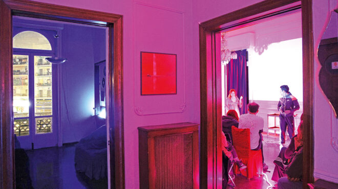 τέχνη-στο-σαλόνι-και-στο-εργοστάσιο-564146809