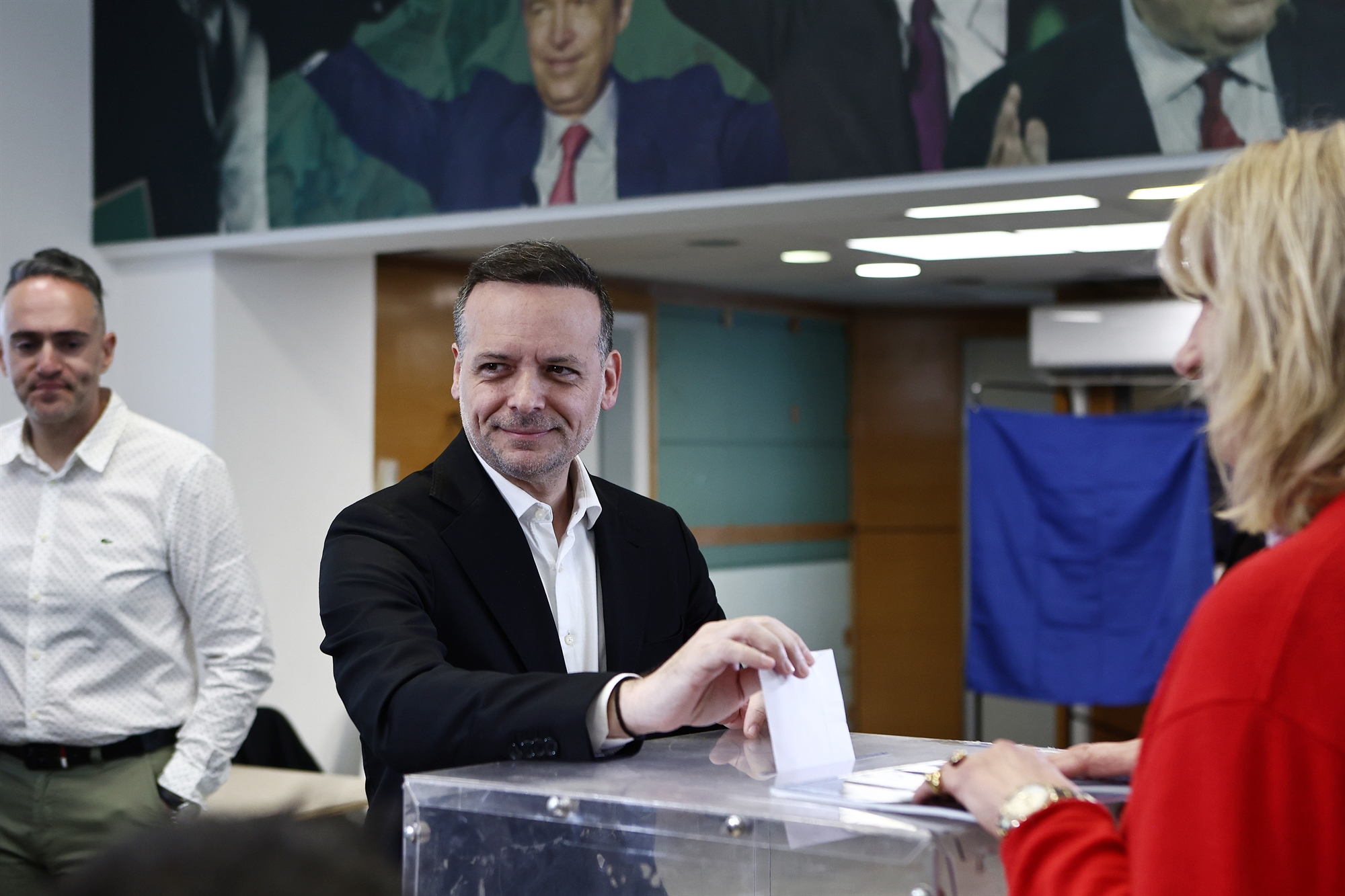 Συνέδριο με στοιχήματα και χαρακώματα-2