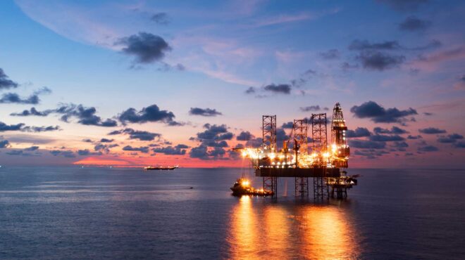 στη-βουλή-οι-συμβάσεις-με-chevron-και-helleniq-για-το-564104446