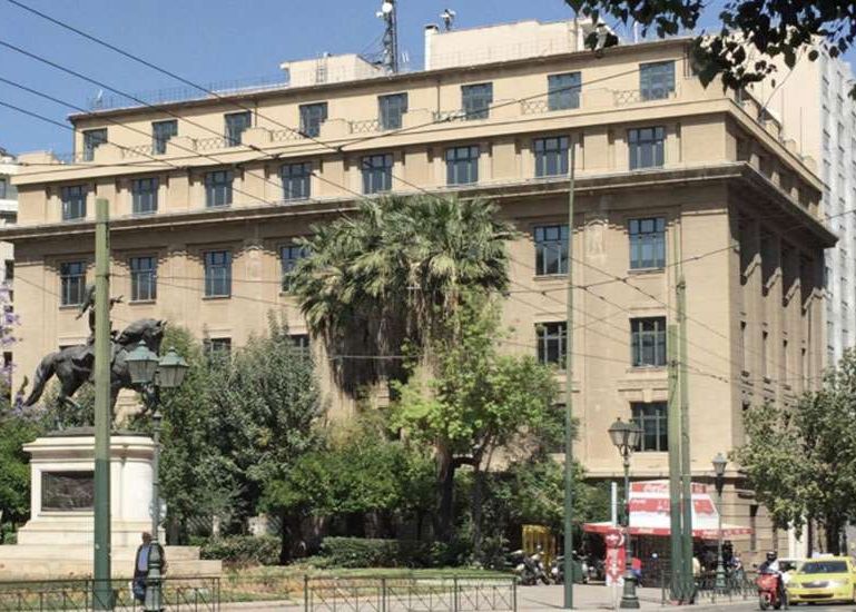 Στολίδια, εγκαταλελειμμένα στην τύχη τους-2