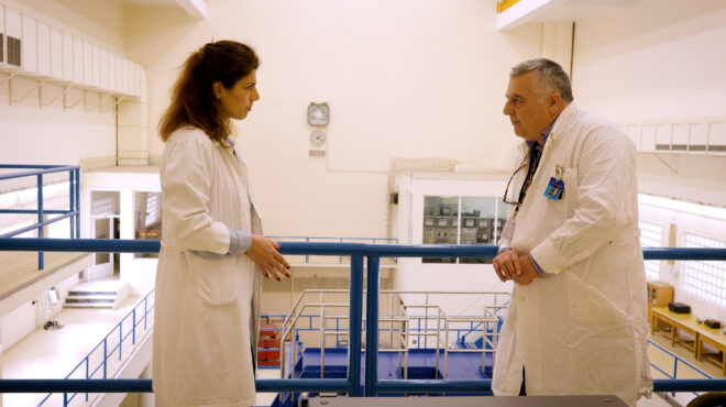 μέσα-στον-μοναδικό-πυρηνικό-αντιδρασ-564137194