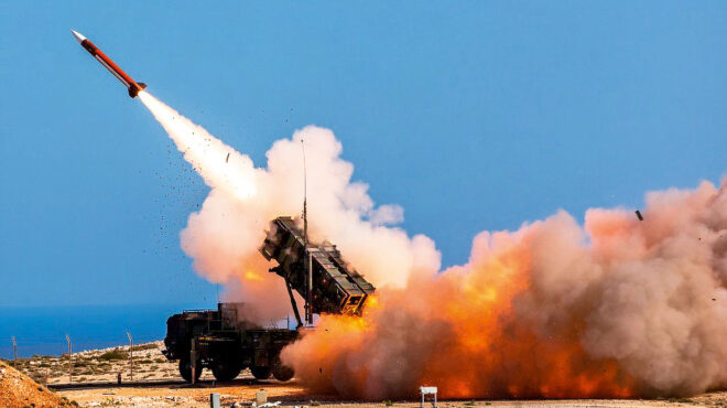 εντός-και-εκτός-εξοπλιστικά-εν-κινήσε-564133288