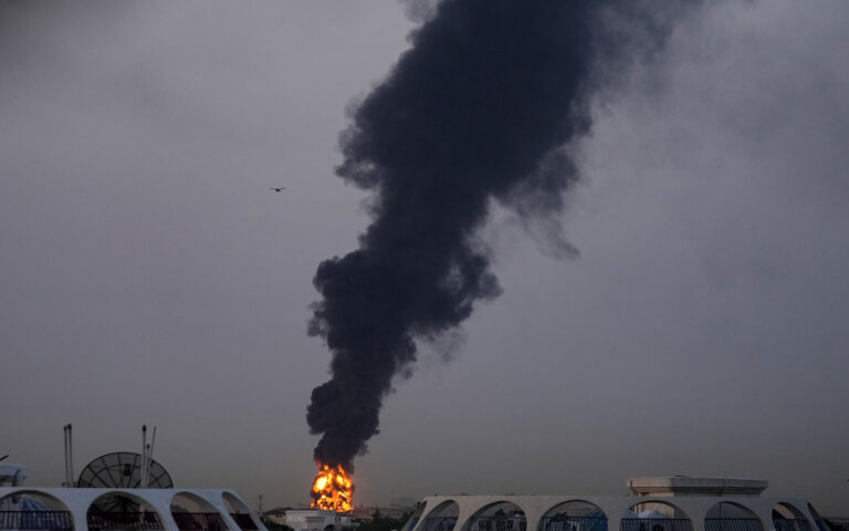 live-ηπα-και-ισραήλ-εναντίον-ιράν-18η-μέρα-σ-564129442