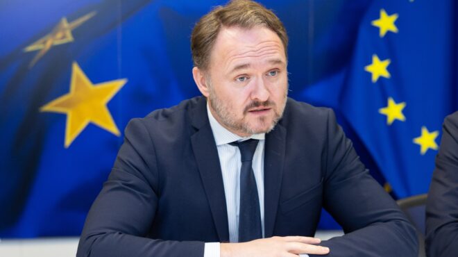 νταν-γιόργκενσεν-στην-κ-η-ελλάδα-μπο-564133048