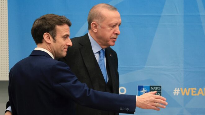 ερντογάν-σε-μακρόν-πηγή-αστάθειας-η-πα-564109978