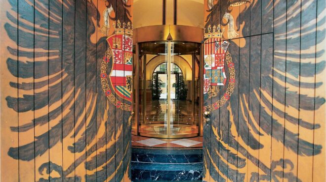 προς-πώληση-η-ιστορική-τράπεζα-furst-fugger-564137074