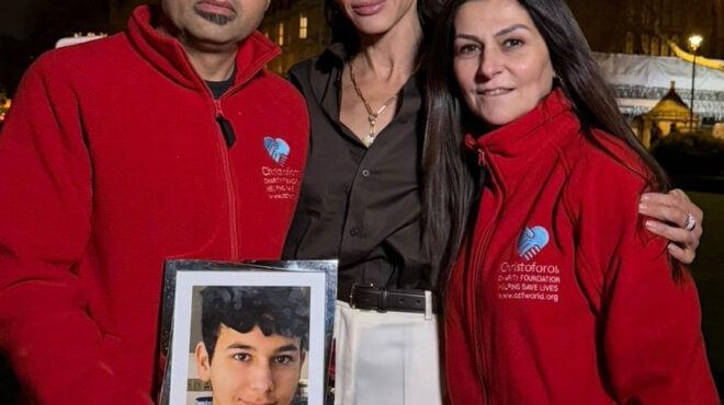 μπαμπά-μπορώ-να-πάω-να-παίξω-στο-δωμάτ-564152662