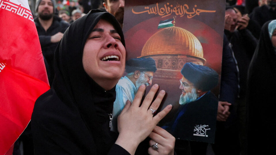 Ιράν, η επόμενη μέρα μετά τον θάνατο του Χαμενεΐ – Φωτογραφίες-2