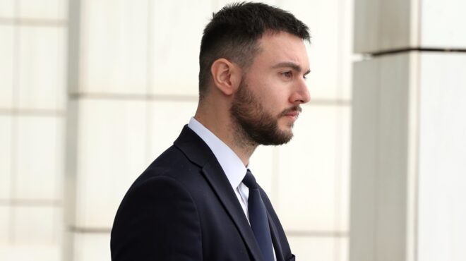 κων-φλώρος-ομόφωνα-ένοχος-για-βιαιοπρ-564150322