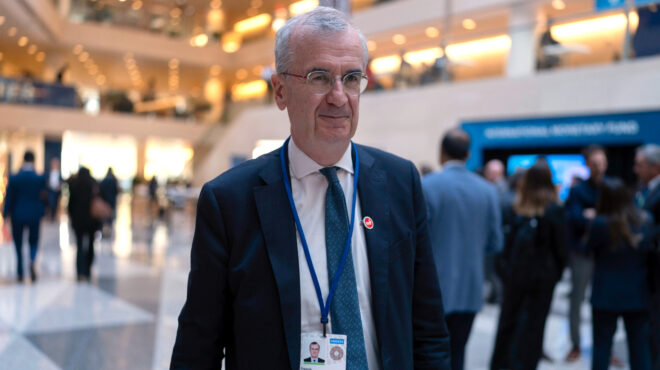 διοικητής-τράπεζας-της-γαλλίας-καλύτ-564150343