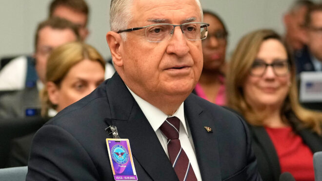 γκιουλέρ-η-ευρωπαϊκή-ασφάλεια-είναι-564114193