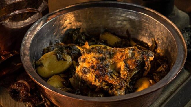 βετούλι-στην-κατσαρόλα-με-σέλινο-και-π-564148729