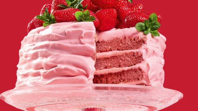 τούρτα-με-παντεσπάνι-φράουλας-564148735