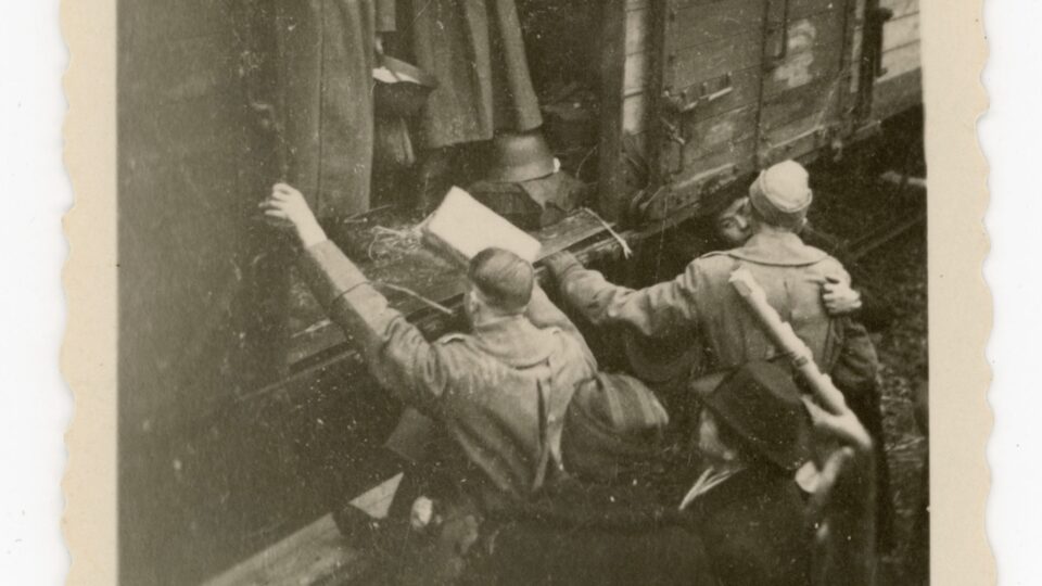 Φωτογραφίες Καισαριανής: Το ΥΠΠΟ παρουσίασε όλα τα ιστορικά ντοκουμέντα-1