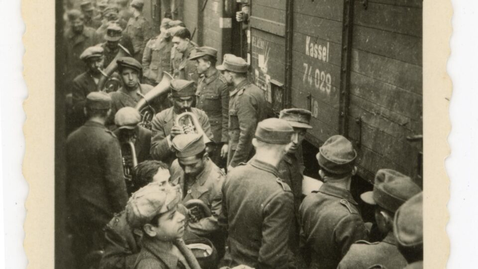 Φωτογραφίες Καισαριανής: Το ΥΠΠΟ παρουσίασε όλα τα ιστορικά ντοκουμέντα-2