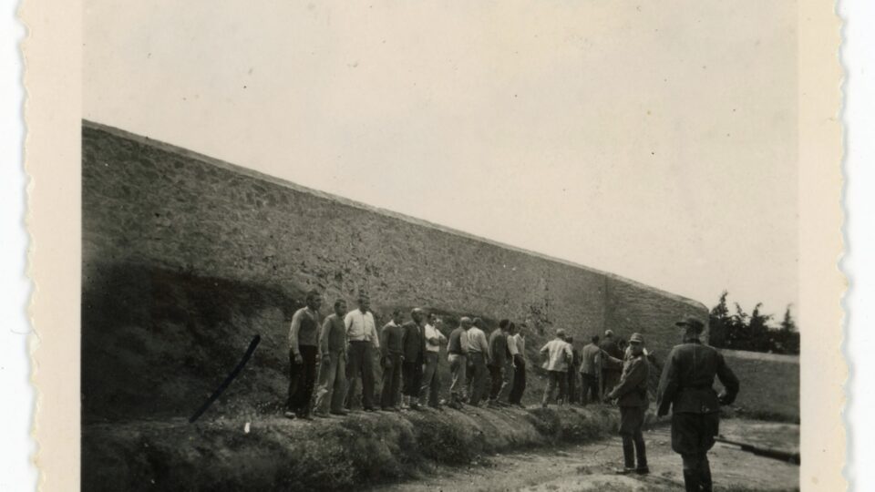 Καισαριανή: Τρεις νέες φωτογραφίες από την εκτέλεση των 200-4