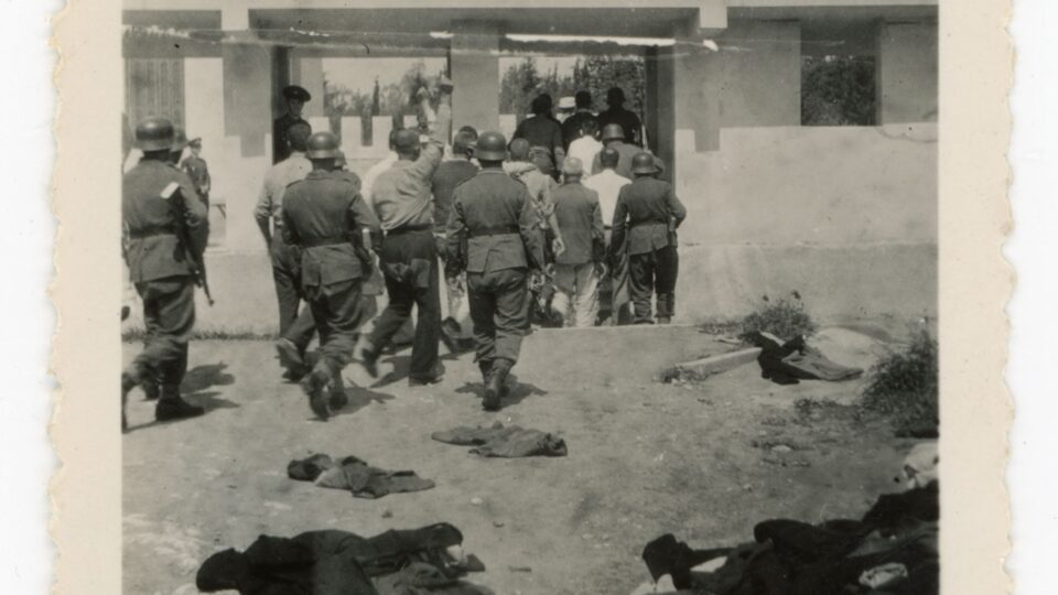 Καισαριανή: Τρεις νέες φωτογραφίες από την εκτέλεση των 200-6