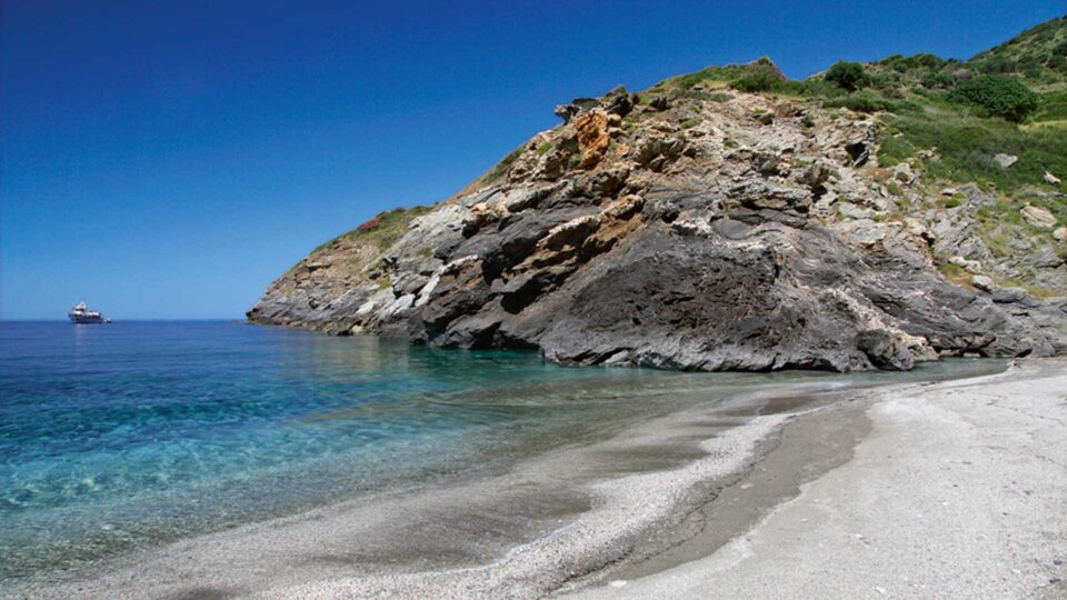 10 αξέχαστες ανοιξιάτικες πεζοπορίες-3