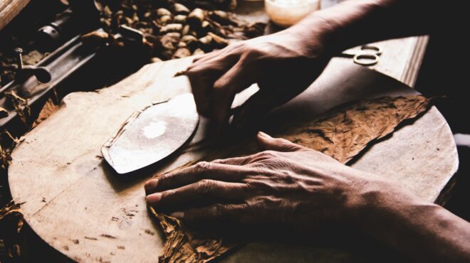 ο-χρυσός-καπνός-της-αβάνας-564146374