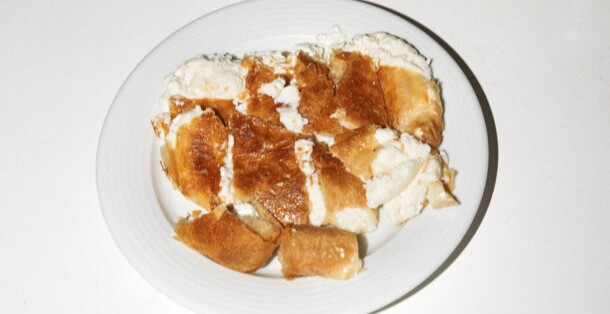 μπουγάτσα-με-δύο-ειδών-μυζήθρες-564131389