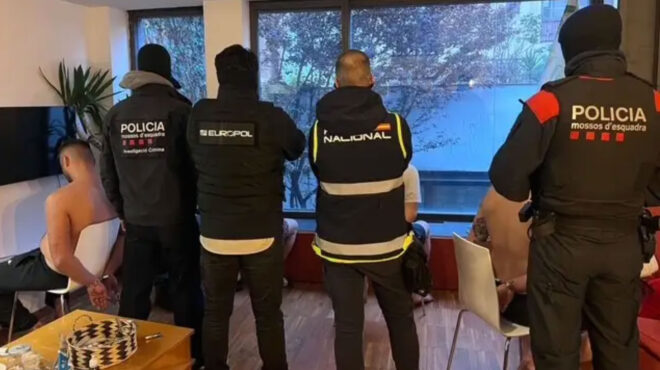 η-τουρκική-μαφία-και-τα-όπλα-φρανκενσ-564150748