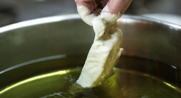 κλασικό-κουρκούτι-με-φυσικώς-ανθρακο-564131743