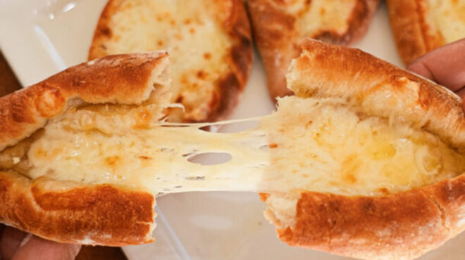 πεϊνιρλί-με-κασέρι-κιμά-ή-αυγό-8-συνταγ-564139882