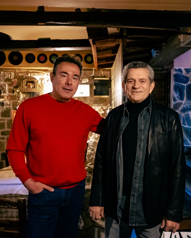 Ενας τραγουδιστής… λαϊκή επανάσταση!-1