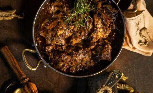 πρόβειο-λευκό-στιφάδο-στον-φούρνο-564126379