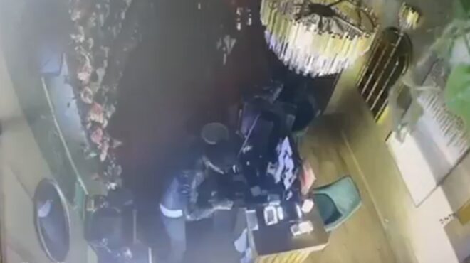 καρέ-καρέ-η-δράση-των-διαρρηκτών-που-χτ-564135676