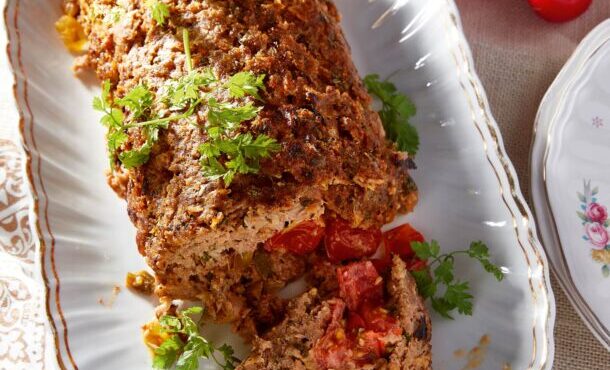 ρολό-κιμά-γεμιστό-με-ντοματίνια-και-μυ-564138382