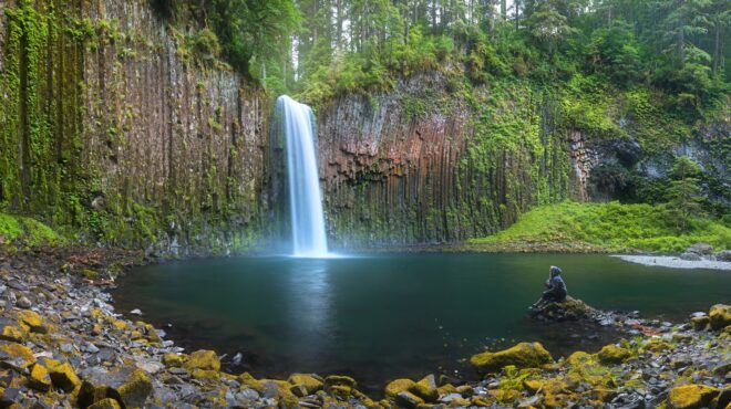 καταρράκτης-προς-πώληση-ενα-μίνι-δρ-564123529