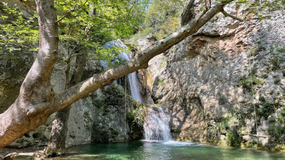 10 αξέχαστες ανοιξιάτικες πεζοπορίες-6