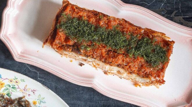 αετόπιτα-πίτα-με-σαλάχι-και-ζύμη-ψωμιο-564149296