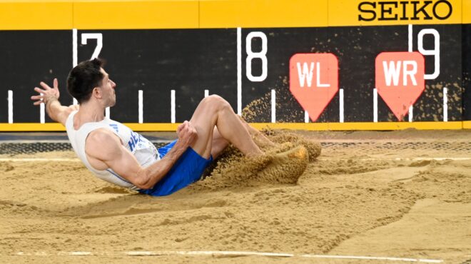 μίλτος-τεντόγλου-εκτός-βάθρου-στο-παγ-564139396