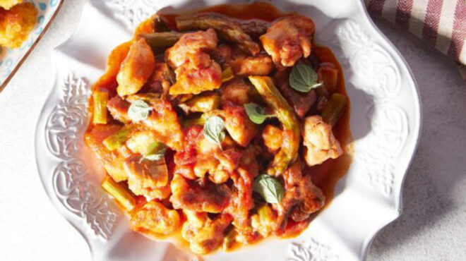 τηγανιά-κοτόπουλου-με-σπαράγγια-και-γ-564129832