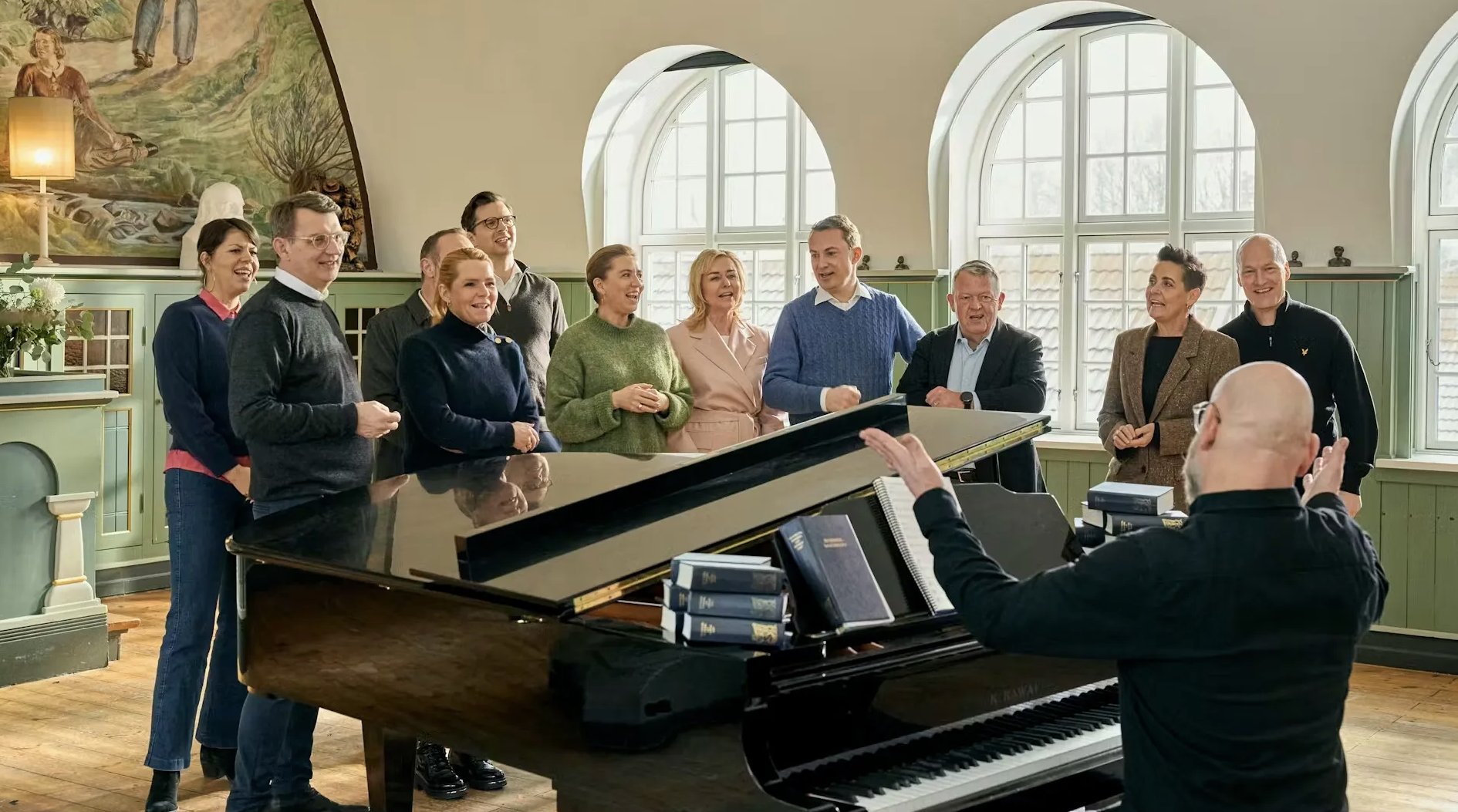 Δώδεκα Πολιτικοί Αρχηγοί, Μαζί, Τραγουδάνε-1