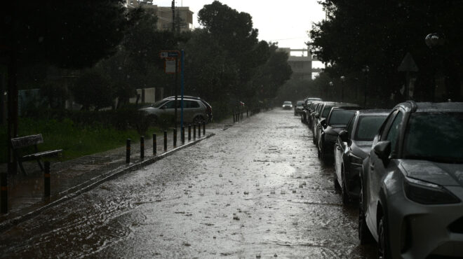 καιρός-καταιγίδες-αφρικανική-σκόνη-κ-564133348