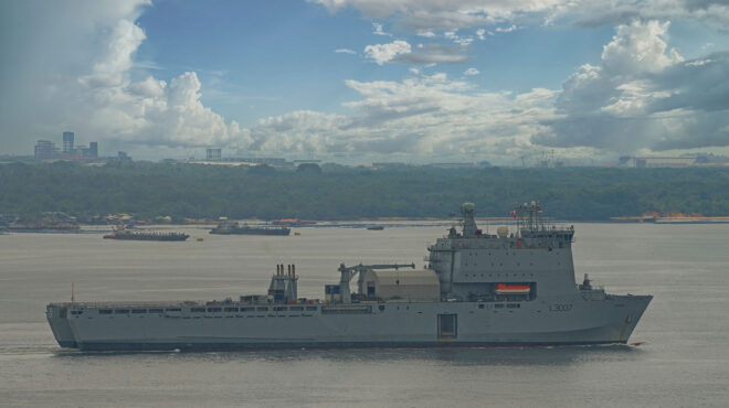 και-δεύτερο-πλοίο-στέλνει-η-βρετανία-σ-564117538