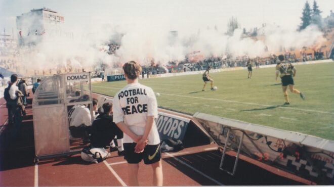 πάσα-στην-αλληλεγγύη-ενα-ντοκιμαντέρ-564164473